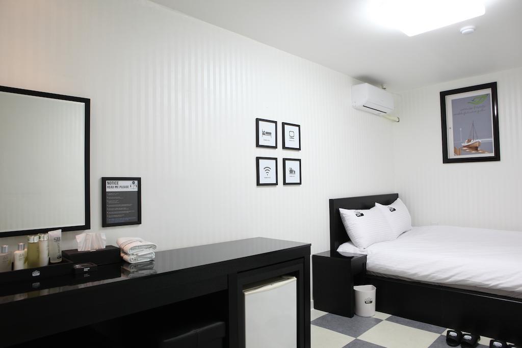 Ekonomy Hotel Seoul