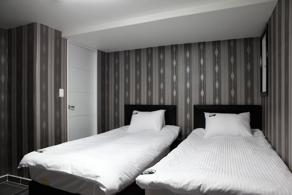 Ekonomy Hotel Seoul