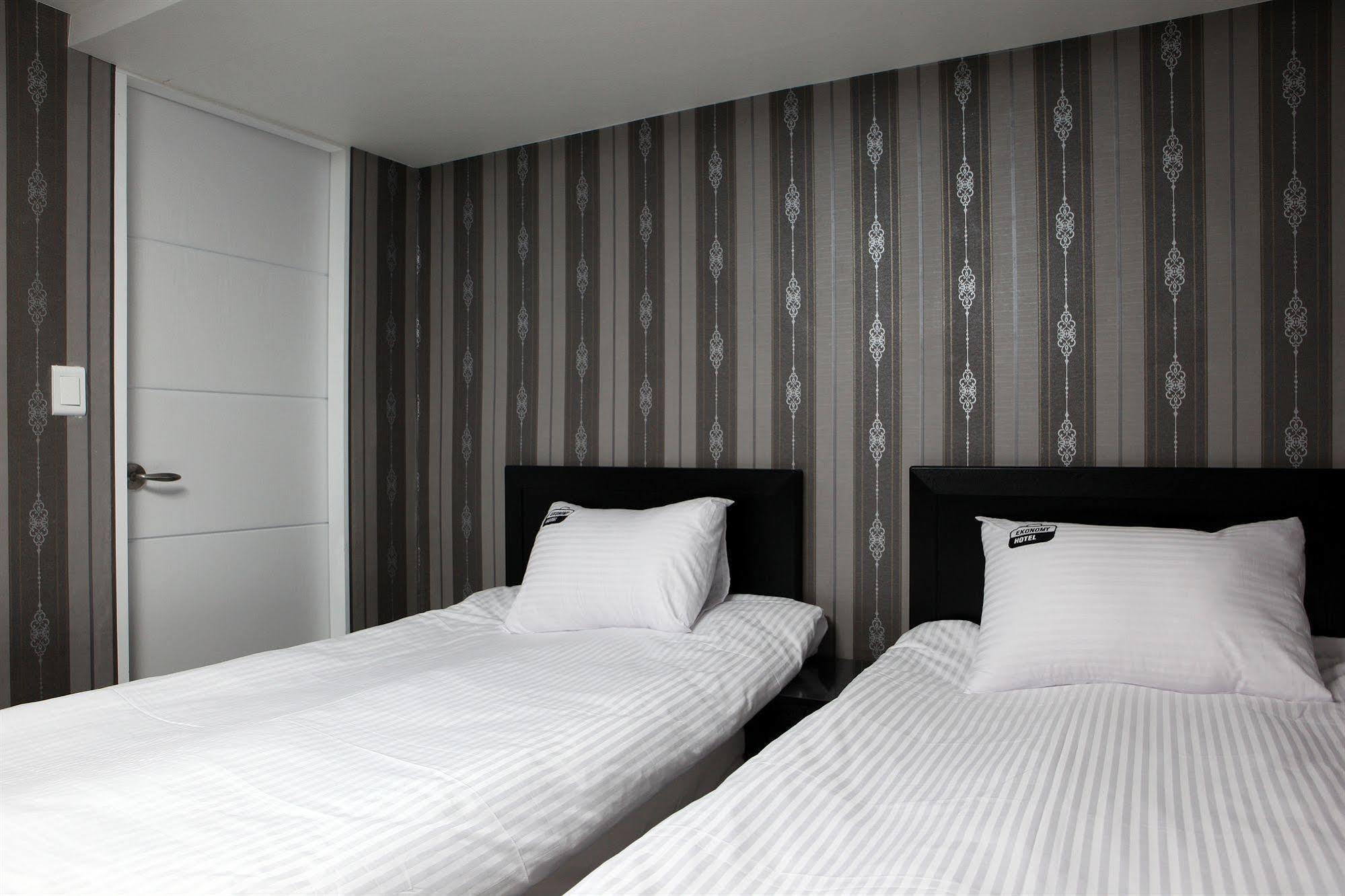Hotel Ekonomy 2*